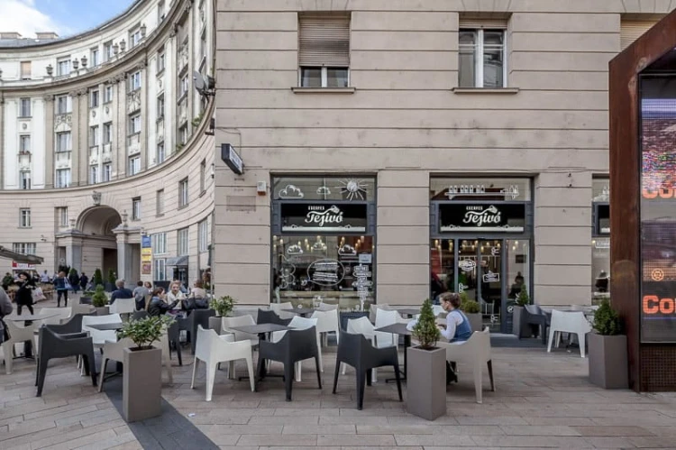 Krzesło Coccolona z podłokietnikami 2320 81 Scab Design antracytowe prostota minimalizm nowoczesność komfort wysoka jakość włoskie do kawiarni do hotelu restauracji