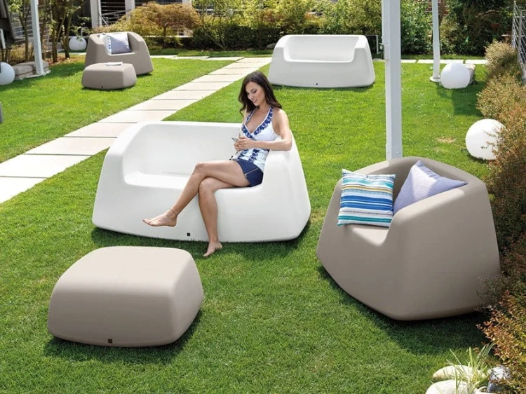 Sofa Sugar Lyxo Design, sofa na dwór, sofa z tworzywa sztucznego, sofa do ogrodu, sofa otudoorowa, sofa na event, sofa eventowa