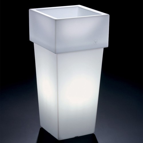 Donica Gemini RGBW LED, donica gemini LED, donica podświetlana, donica lyxo design, donica świecąca, donica na pilot, donica świetlna, donica outdoorowa, donica na event