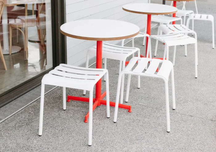 włoski design, uniwersalny stołek, nowoczesny stołek, stołek  outdoorowy