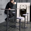 stolik barowy Flink, stolik Infiniti Design, stolik do restauracji, stolik barowy okrągły, włoski design