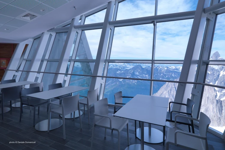 krzesło Volt 675, krzesło Pedrali, krzesło outdoor, krzesło włoski design, krzesło do jadalni, krzesło do kuchni, krzesło do restauracji