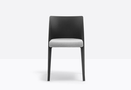 krzesło Volt 671/2, krzesło Pedrali, krzesło tapicerowane, krzesło do jadalni, krzesło do kuchni, włoski design, nowoczesny design