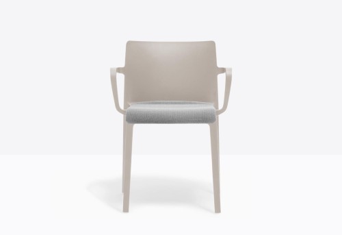 krzesło Volt 676/2, krzesło Pedrali, krzesło tapicerowane, krzesło do jadalni, krzesło do kuchni, włoski design, nowoczesny design