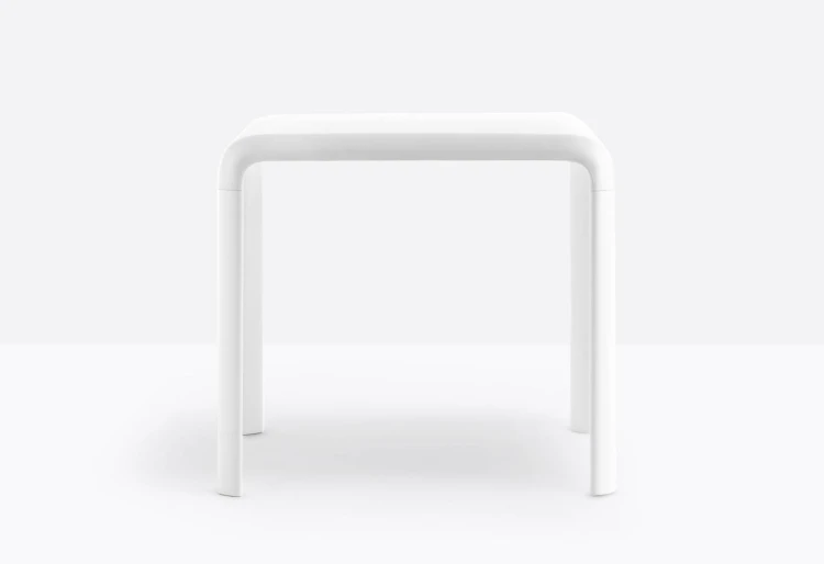 stół Snow, stół Pedrali, stół kwadratowy, stół biały, stół do jadalni, sół do restauracji, stół outdoor, nowoczesny design, włoski design