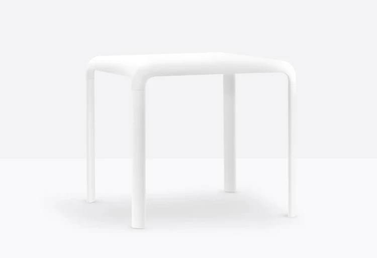 stół Snow, stół Pedrali, stół kwadratowy, stół biały, stół do jadalni, sół do restauracji, stół outdoor, nowoczesny design, włoski design