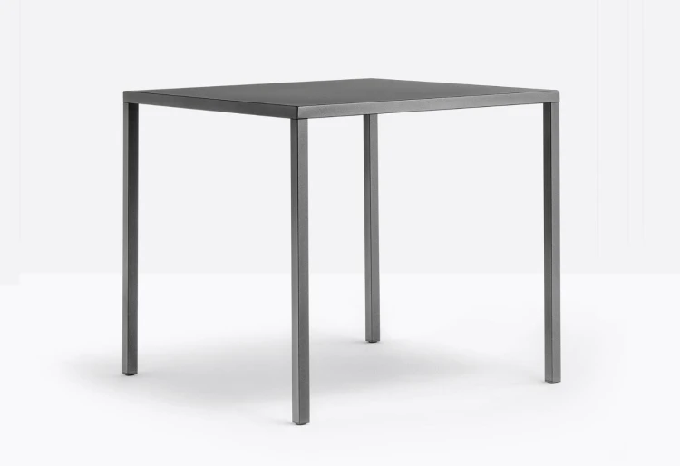 stół Fabbrico, stół Pedrali, stół metalowy, stół outdoorowy, stół różne kolory, stół do restauracji, stół na taras, stół włoski design, nowoczesny design