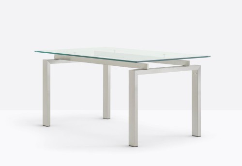 stół Space, stół Pedrali, stół metalowy szklany blat, stół do jadalni, stół do biura, elegancki stół, nowoczesny design, włoski design