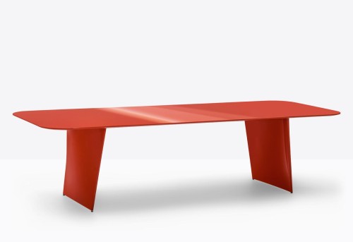 stół Frank, stół Pedrali, stół kolorowy, stół do jadalni, stół do restauracji, nowoczesny stół, nowoczesny design, włoski design