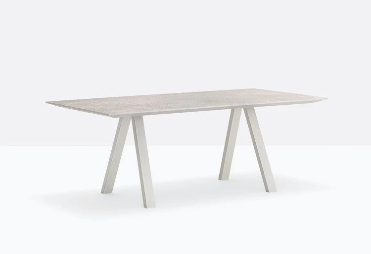 arki-table-ark-outdoor-still-05.jpg
