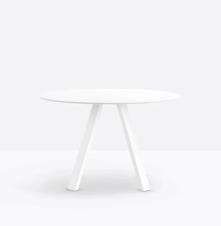 stół Arki, sół Pedrali, stół okrągły, stół do jadalni, stół do restauracji, nowoczesny stół, nowoczesny design, włoski design