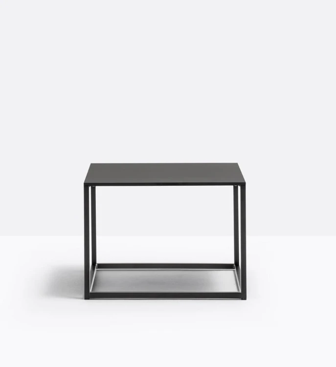 stolik kawowy Code, stolik kawowy Pedrali, stolik kawowy do salonu, stolik kawowy minimalistyczny, stolik loftowy, stolik stalowy, nowoczesny design, włoski design