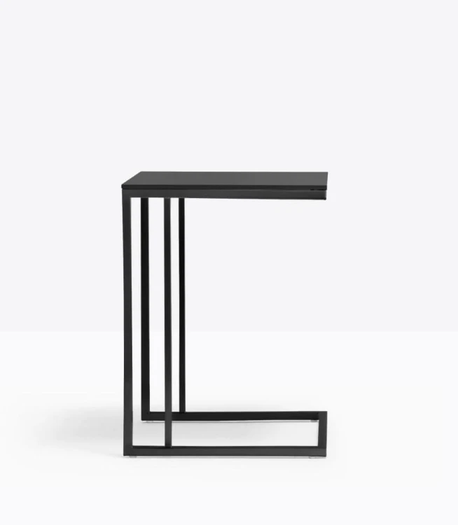 stolik boczny TST, stolik boczny Pedrali, stolik boczny do salonu, stolik boczny do sypialni, nowoczesny stolik boczny, nowoczesny design, włoski design
