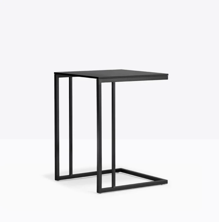 stolik boczny TST, stolik boczny Pedrali, stolik boczny do salonu, stolik boczny do sypialni, nowoczesny stolik boczny, nowoczesny design, włoski design