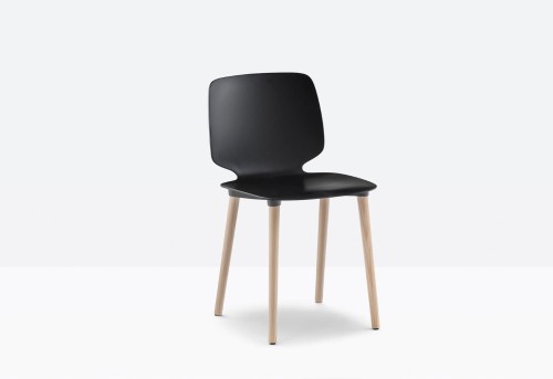 krzesło Babila, krzesło Pedrali, krzesło minimalistyczne, krzesło do jadalni, krzesło do kuchni, krzesło konferencyjne, nowoczesny design, włoski design