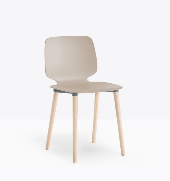 krzesło Babila, krzesło Pedrali, krzesło minimalistyczne, krzesło do jadalni, krzesło do kuchni, krzesło konferencyjne, nowoczesny design, włoski design