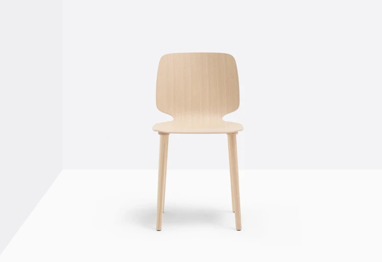 krzesło Babila, krzesło Pedrali, krzesło minimalistyczne, krzesło do jadalni, krzesło do kuchni, krzesło konferencyjne, nowoczesny design, włoski design