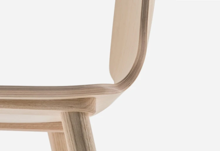 krzesło Babila, krzesło Pedrali, krzesło minimalistyczne, krzesło do jadalni, krzesło do kuchni, krzesło konferencyjne, nowoczesny design, włoski design
