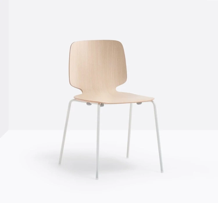 krzesło Babila, krzesło Pedrali, krzesło minimalistyczne, krzesło do jadalni, krzesło do kuchni, krzesło konferencyjne, nowoczesny design, włoski design