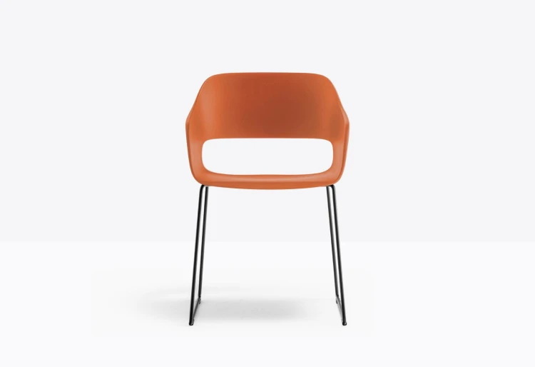 krzesło Babila, krzesło Pedrali, krzesło minimalistyczne, krzesło do jadalni, krzesło do kuchni, krzesło konferencyjne, nowoczesny design, włoski design