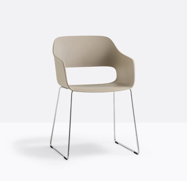 krzesło Babila, krzesło Pedrali, krzesło minimalistyczne, krzesło do jadalni, krzesło do kuchni, krzesło konferencyjne, nowoczesny design, włoski design