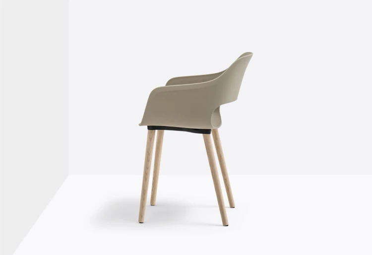 krzesło Babila, krzesło Pedrali, krzesło minimalistyczne, krzesło do jadalni, krzesło do kuchni, krzesło konferencyjne, nowoczesny design, włoski design