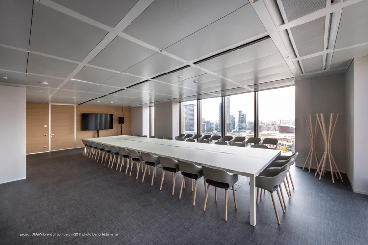 krzesło Babila, krzesło Pedrali, krzesło minimalistyczne, krzesło do jadalni, krzesło do kuchni, krzesło konferencyjne, nowoczesny design, włoski design