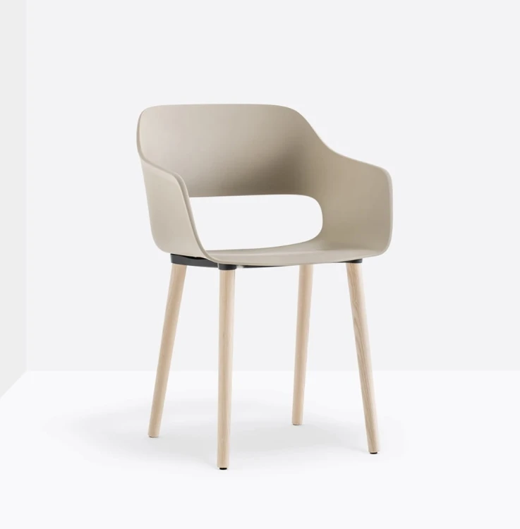 krzesło Babila, krzesło Pedrali, krzesło minimalistyczne, krzesło do jadalni, krzesło do kuchni, krzesło konferencyjne, nowoczesny design, włoski design