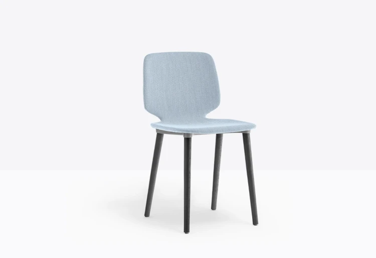 krzesło Babila, krzesło Pedrali, krzesło minimalistyczne, krzesło do jadalni, krzesło do kuchni, krzesło konferencyjne, nowoczesny design, włoski design