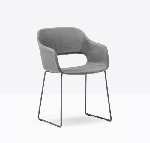 krzesło Babila, krzesło Pedrali, krzesło minimalistyczne, krzesło do jadalni, krzesło do kuchni, krzesło konferencyjne, nowoczesny design, włoski design