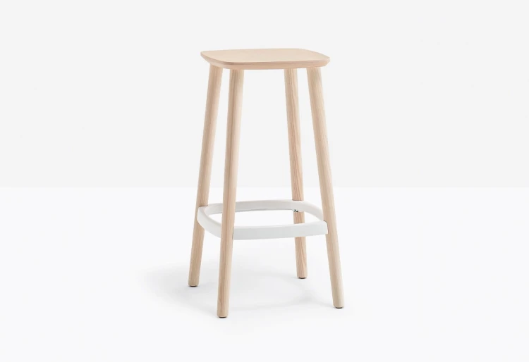 hoker Babila, hoker Pedrali, hoker do kuchni, hoker do jadalni, hoker do restauracji, hoker włoski, nowoczesny design, włoski design
