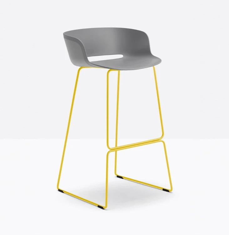hoker Babila, hoker Pedrali, hoker do kuchni, hoker do jadalni, hoker do restauracji, hoker włoski, nowoczesny design, włoski design