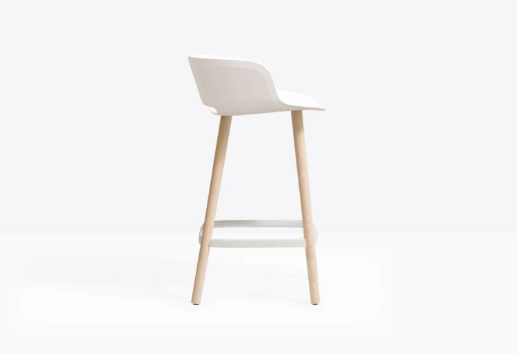 hoker Babila, hoker Pedrali, hoker do kuchni, hoker do jadalni, hoker do restauracji, hoker włoski, nowoczesny design, włoski design