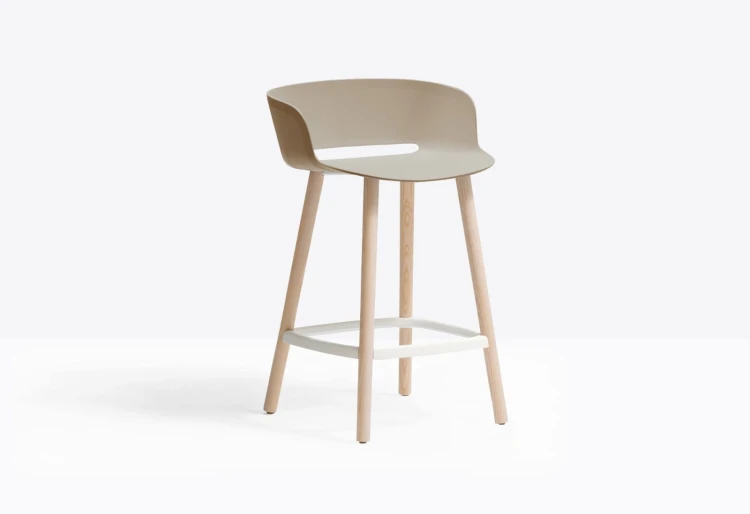 hoker Babila, hoker Pedrali, hoker do kuchni, hoker do jadalni, hoker do restauracji, hoker włoski, nowoczesny design, włoski design