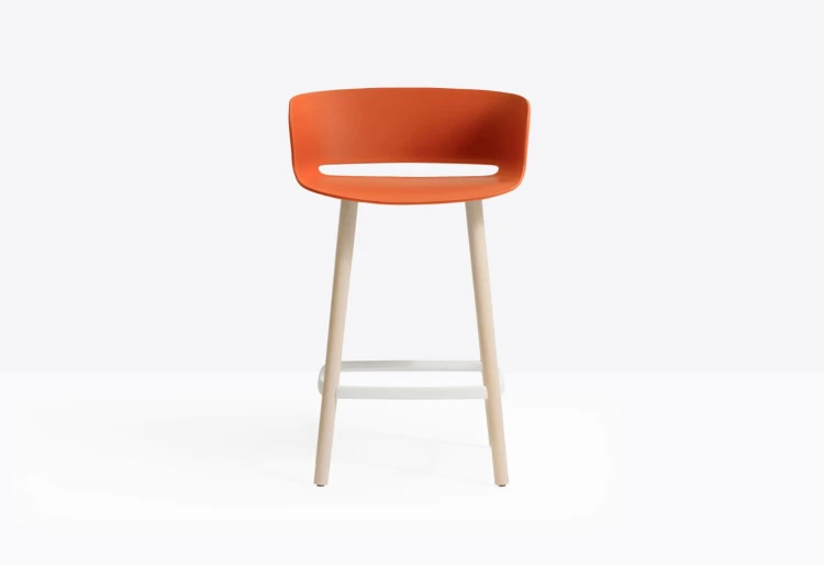 hoker Babila, hoker Pedrali, hoker do kuchni, hoker do jadalni, hoker do restauracji, hoker włoski, nowoczesny design, włoski design