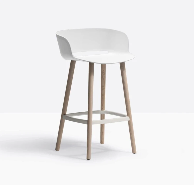 hoker Babila, hoker Pedrali, hoker do kuchni, hoker do jadalni, hoker do restauracji, hoker włoski, nowoczesny design, włoski design