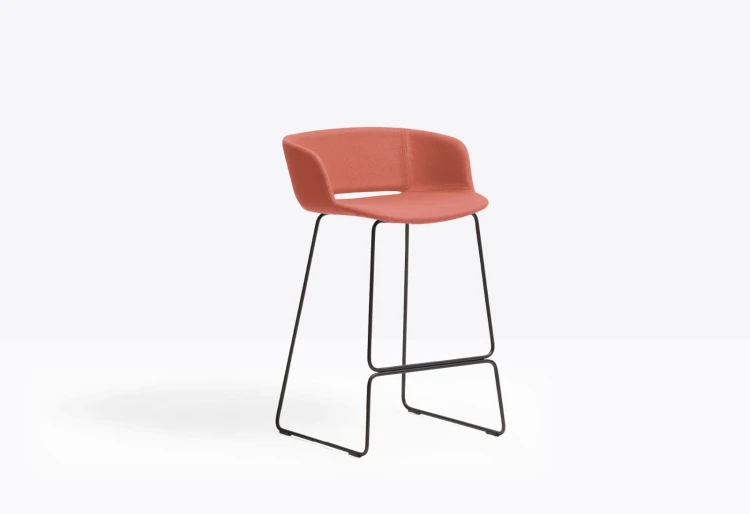 hoker Babila, hoker Pedrali, hoker do kuchni, hoker do jadalni, hoker do restauracji, hoker włoski, nowoczesny design, włoski design