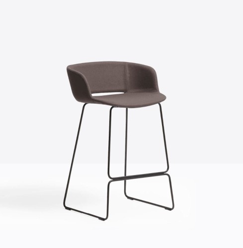 hoker Babila, hoker Pedrali, hoker do kuchni, hoker do jadalni, hoker do restauracji, hoker włoski, nowoczesny design, włoski design