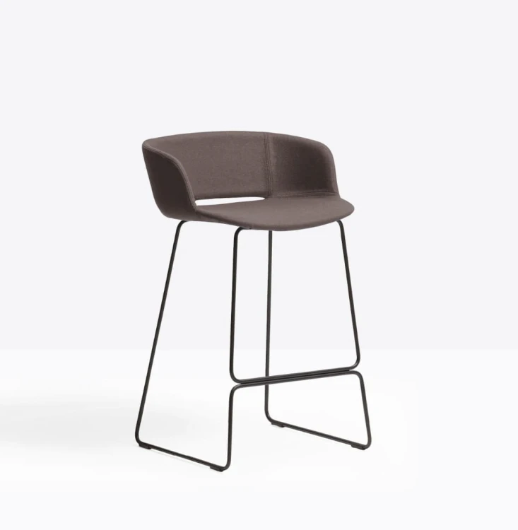 hoker Babila, hoker Pedrali, hoker do kuchni, hoker do jadalni, hoker do restauracji, hoker włoski, nowoczesny design, włoski design