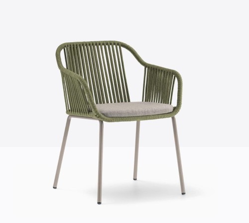 krzesło Babila, krzesło Pedrali, krzesło minimalistyczne, krzesło do jadalni, krzesło do kuchni, krzesło konferencyjne, nowoczesny design, włoski design