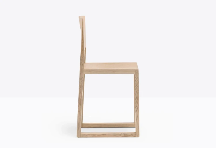 krzesło Brera, krzesło Pedrali, krzesło dębowe, krzesło drewniane, krzesło do jadalni, krzesło do kuchni, krzesło do restauracji, nowoczesny design, włoski design