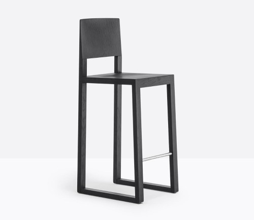 hoker Brera, hoker Pedrali, hoker dębowy, hoker drewniany, hoker do restauracji, nowoczesny design, włoski design