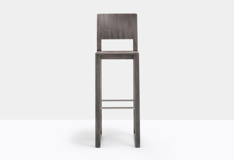 hoker Brera, hoker Pedrali, hoker dębowy, hoker drewniany, hoker do restauracji, nowoczesny design, włoski design