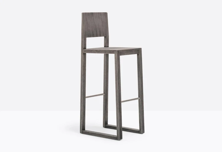 hoker Brera, hoker Pedrali, hoker dębowy, hoker drewniany, hoker do restauracji, nowoczesny design, włoski design