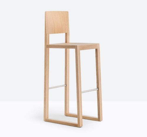 hoker Brera, hoker Pedrali, hoker dębowy, hoker drewniany, hoker do restauracji, nowoczesny design, włoski design