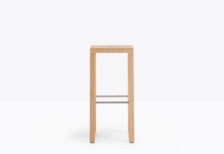 hoker Brera, hoker Pedrali, hoker dębowy, hoker drewniany, hoker do restauracji, nowoczesny design, włoski design