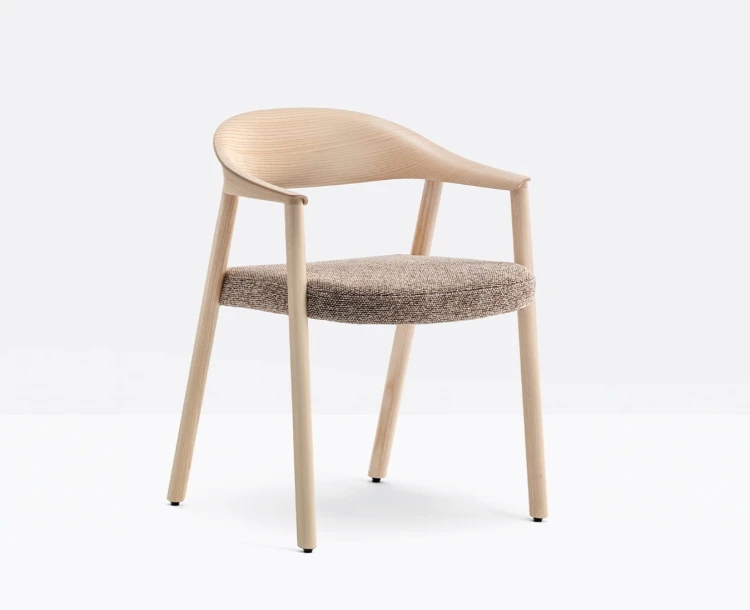 krzesło Hera, krzesło Pedrali, krzesło drewniane, krzesło boho, krzesło do jadalni, krzesło do salonu, krzesło retro, włoski design, nowoczesny design