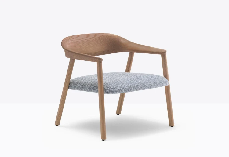 fotel Hera, fotel Pedrali, fotel drewniany, fotel boho, fotel do salonu, fotel retro, włoski design, nowoczesny design