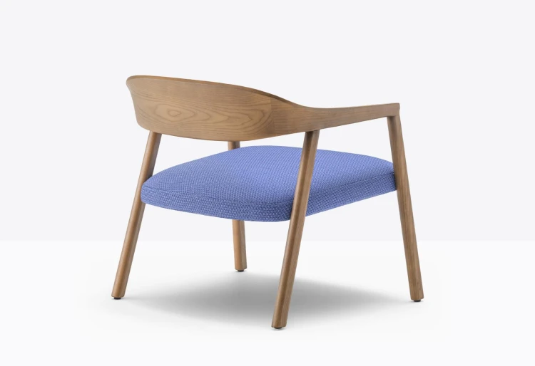 fotel Hera, fotel Pedrali, fotel drewniany, fotel boho, fotel do salonu, fotel retro, włoski design, nowoczesny design