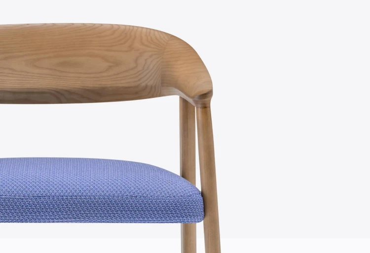 fotel Hera, fotel Pedrali, fotel drewniany, fotel boho, fotel do salonu, fotel retro, włoski design, nowoczesny design